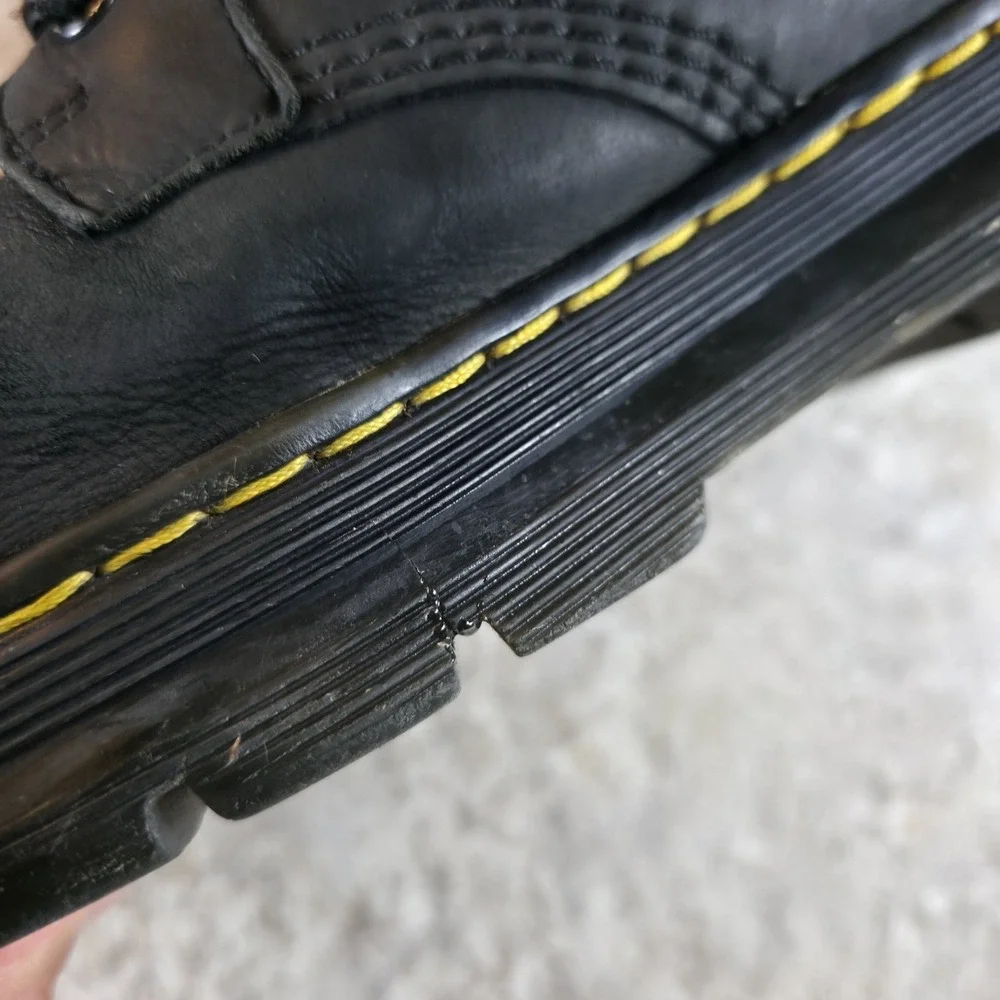 Dr. Martens Combs Black Leather Boots Men's Size 7 /‎ Women's Size 8 *Read Desc.